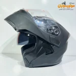 کلاه کاسکت فک متحرک قفل فک فلزی برند DA1 - نمای نزدیک