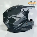کلاه کاسکت برند تکنو TEKNO مدل کراسی - نمای روبه‌رو