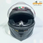 کلاه کاسکت طرح کربن مات AGV - نمای نزدیک